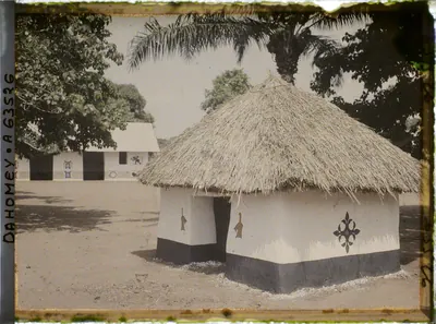 Case du vodun Lègba (?) dans la deuxième cour du palais de Guézo (jalalahennou)